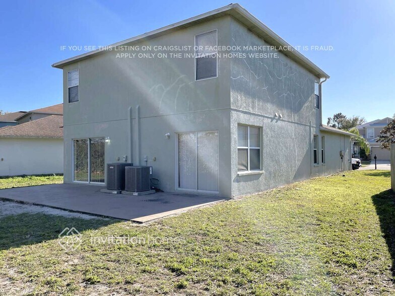 Building Photo - 10120 Perthshire Cir