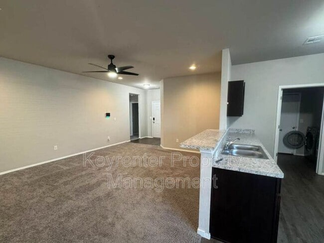 Building Photo - 1515 Chuck Wagon Dr