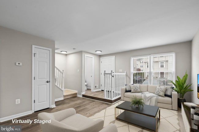 Building Photo - 328 Moseby Ct