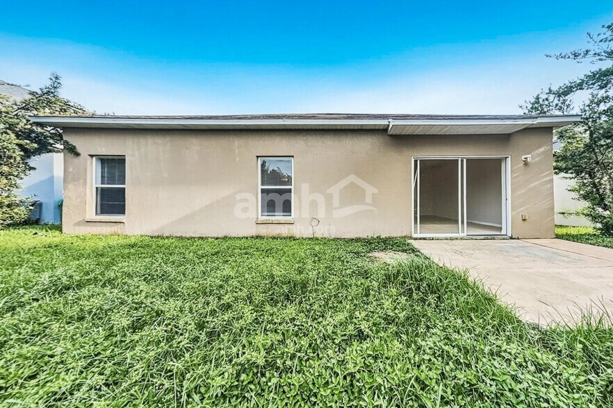 Building Photo - 1659 Canoe Creek Falls Dr