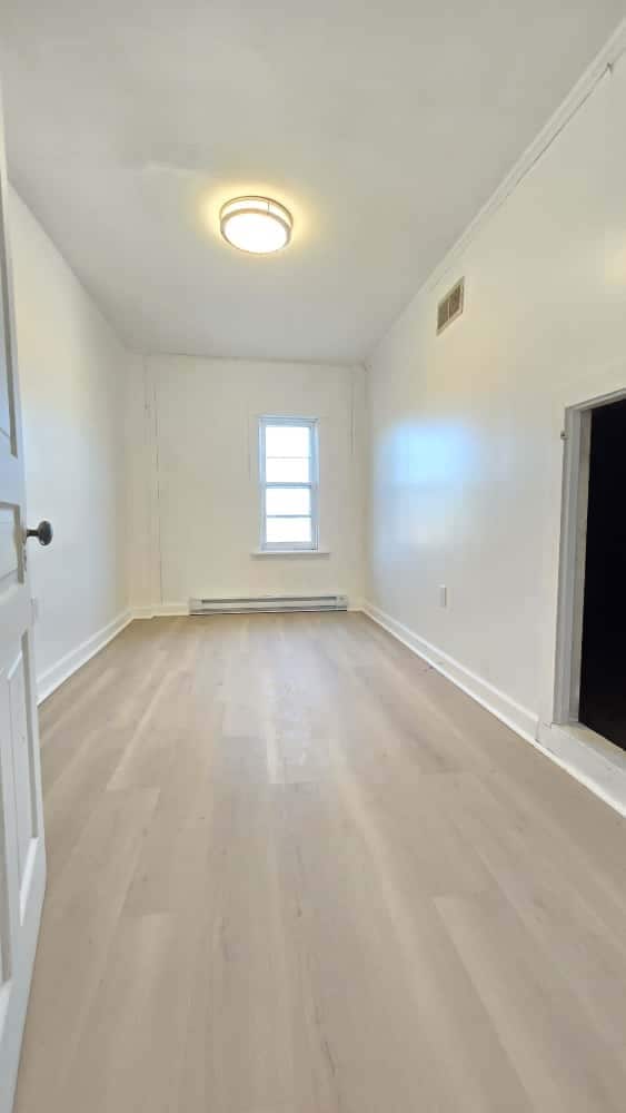 Building Photo - 607 N Hoffert St