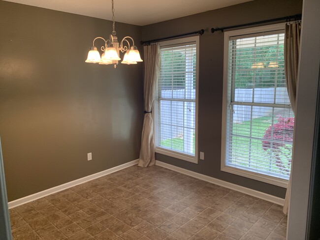 Building Photo - 344 Brushfire Dr