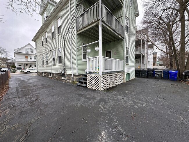 Building Photo - 94 Lonsdale St