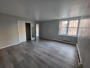 Building Photo - 194 Washington St