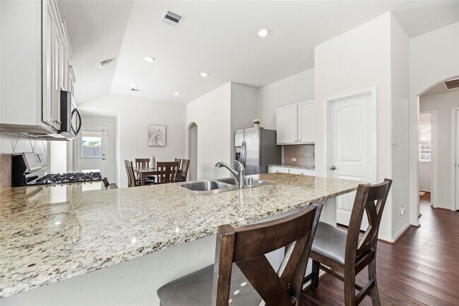 Building Photo - 26006 Windy Prairie Ct