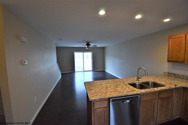 Building Photo - 321 Marlowe Cir