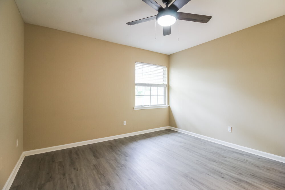 Building Photo - 8028 Bannockburn Dr