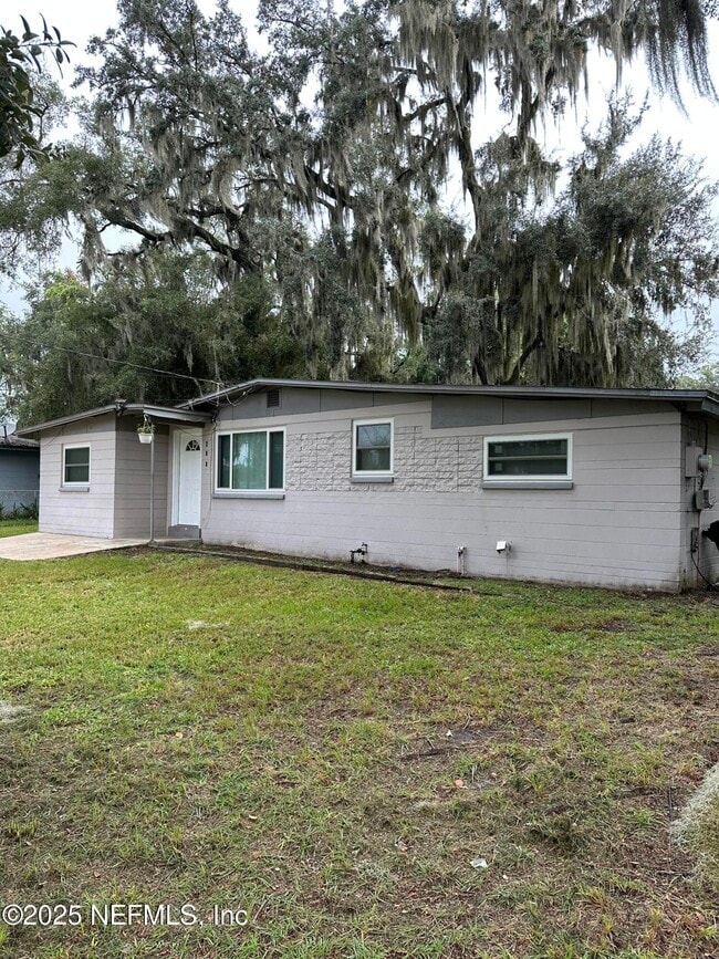 Primary Photo - 288 Mercury Dr