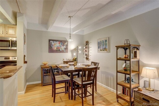 Building Photo - 675 S University Blvd