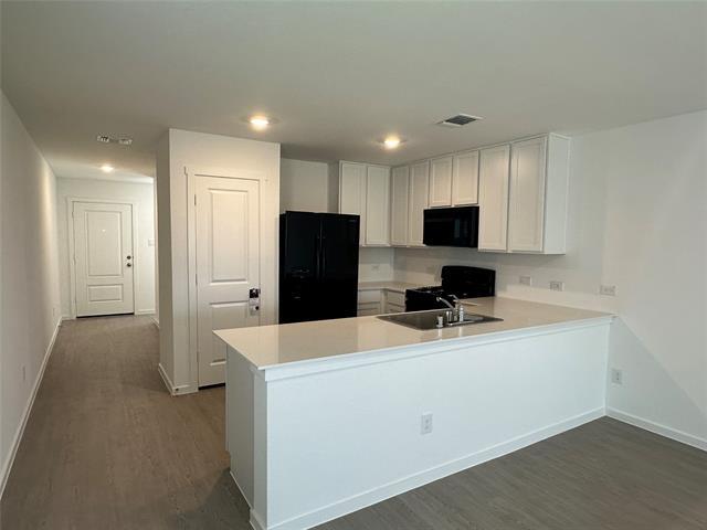 Building Photo - 1453 Erie Dr