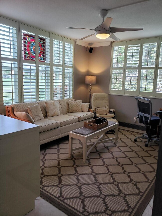 Building Photo - 3980 Oaks Clubhouse Dr