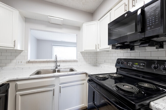 Building Photo - Country Lake Townhomes