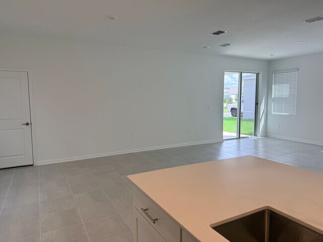 Building Photo - 3267 Zuni Rd