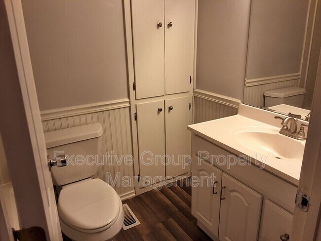 Building Photo - 813 Mohave Ct