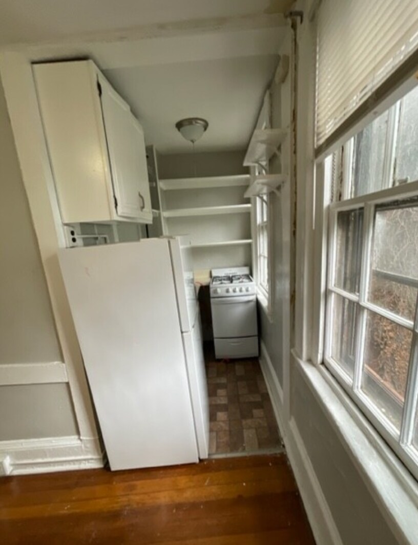 Building Photo - 1 Champney Plz