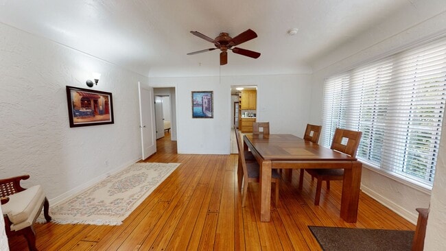 Interior Photo - JUDYREX