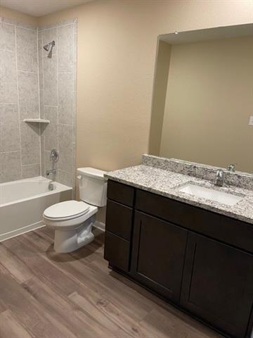 Building Photo - 2306 Dahlia Way