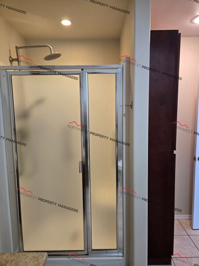 Building Photo - STATUS: *PENDING APPLICATION* R311 | $2195...