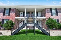 Building Photo - 9641 Hollock St