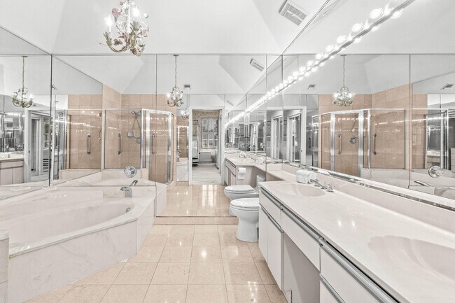 Building Photo - 5184 Lake Catalina Dr N