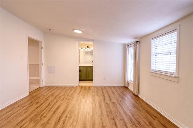 Building Photo - 315 E Avenue F