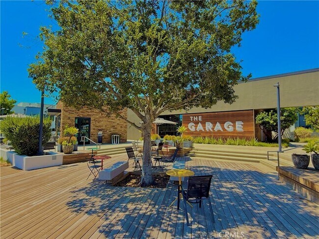 Building Photo - 137 Mirth