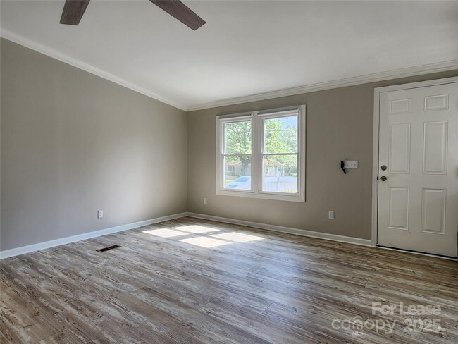 Building Photo - 11790 Troutman Rd