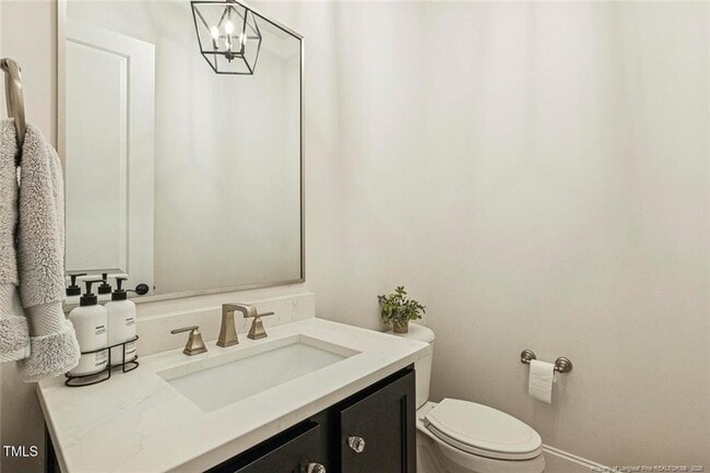 Building Photo - 2098 Amalfi Pl