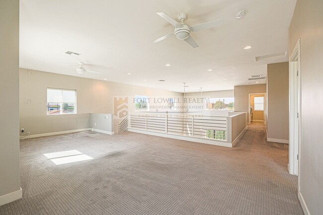 Building Photo - Amazing Rental in Lower Arcadia available ...