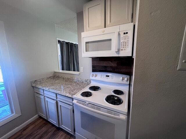 Building Photo - 410 Mountain View Pl