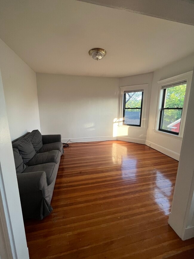 Building Photo - 47 Jamaica St