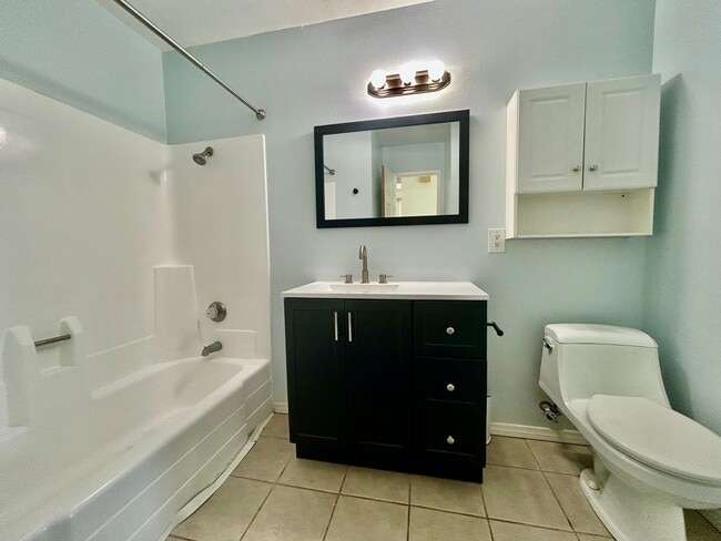 Building Photo - $3,995! Excellent 3-Bedroom Condo! 90716!
