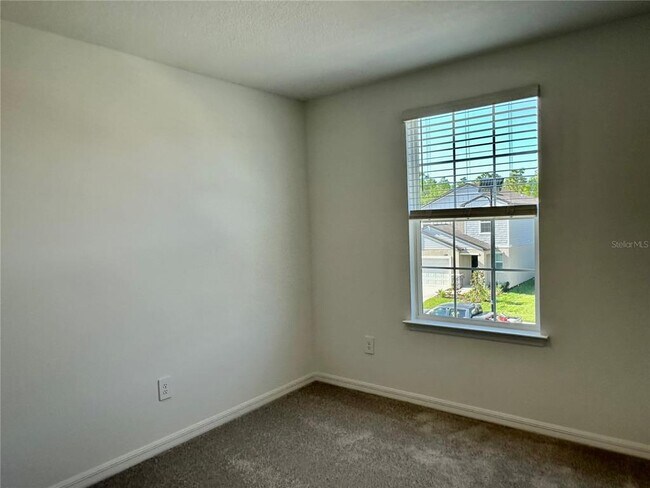 Building Photo - 17761 Pleasantview Blvd