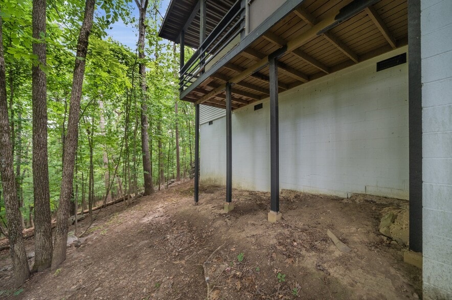 Building Photo - 11 Vitoria Ln