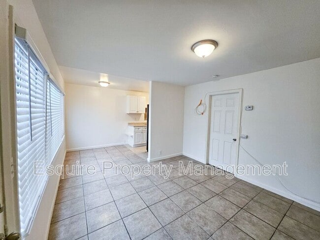 Building Photo - 11119 Rosal Ln