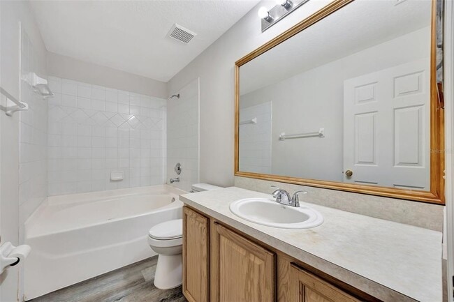 Building Photo - 3870 Island Way