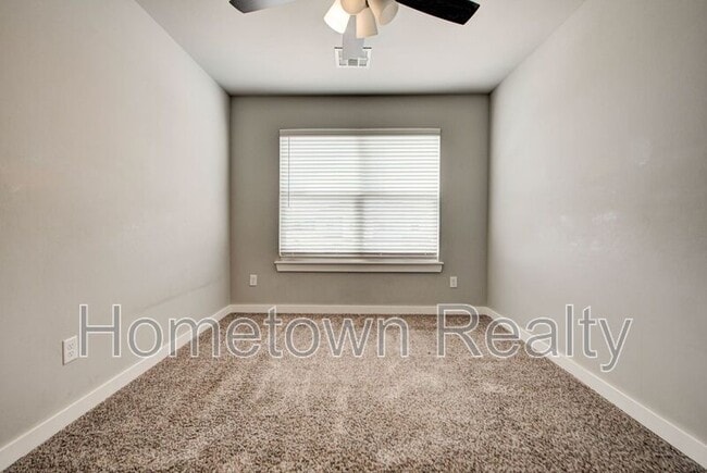 Building Photo - 8921 NW 109th Terrace