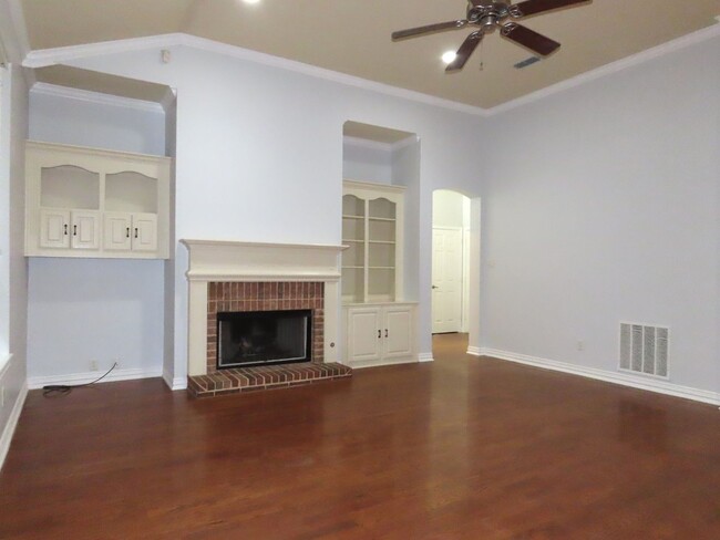 Building Photo - Coming Soon!!! South Tyler, Stunning 4 Bed...