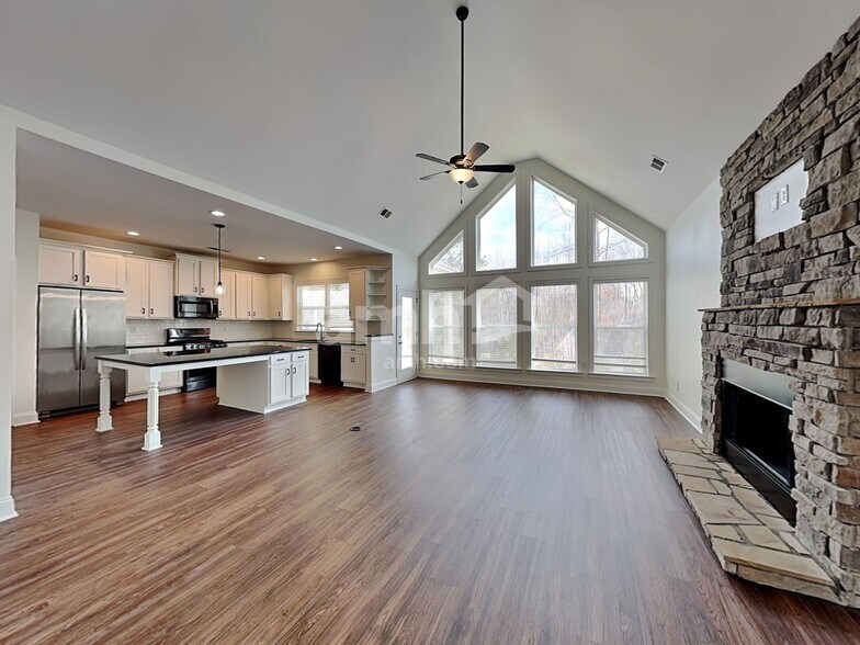 Building Photo - 776 Somersby Dr