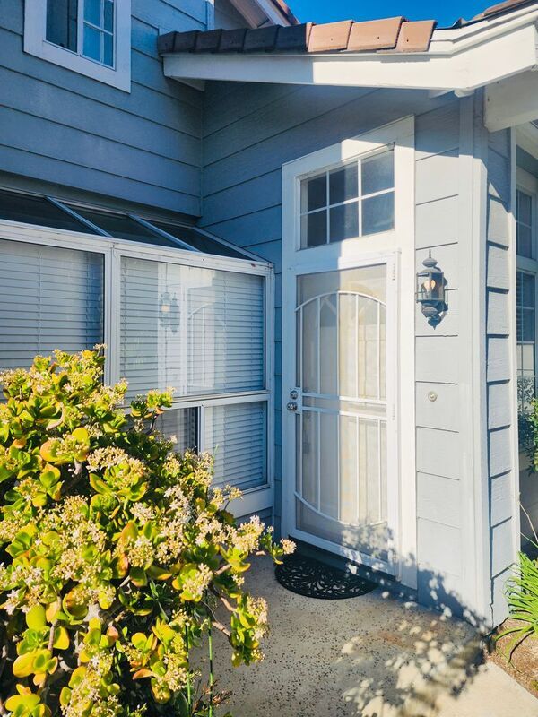 Building Photo - 2275 Hawthorne Pl