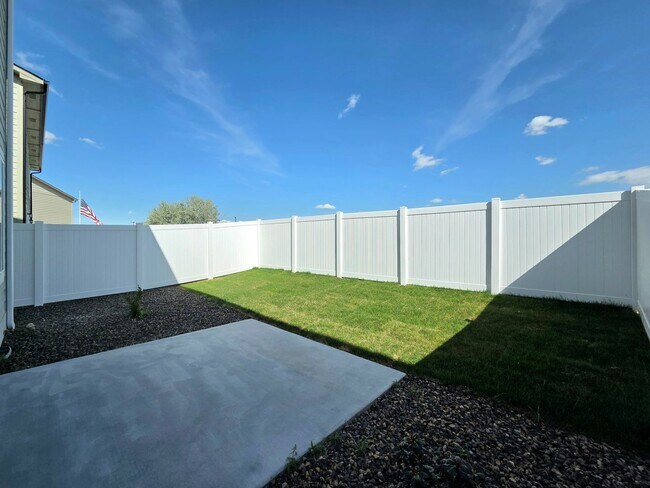 Building Photo - 4601 Highgarden Wy