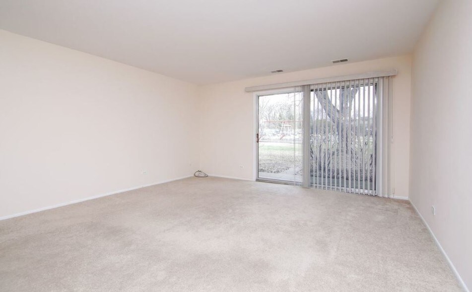 Living Room - 2650 Brookwood Way Dr