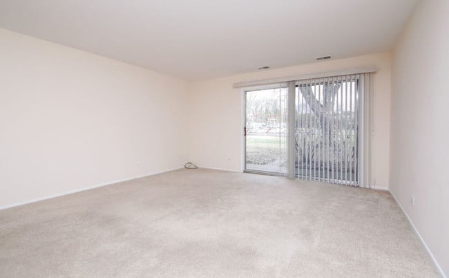 Building Photo - 2650 Brookwood Way Dr