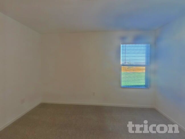 Building Photo - 3028 Yellow Pne Ave