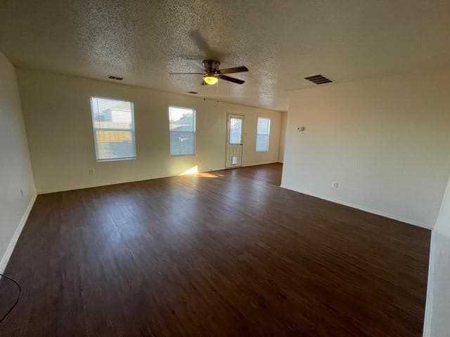 Building Photo - 5008 Waterford Dr