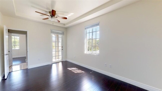 Building Photo - 632 NE 20th St