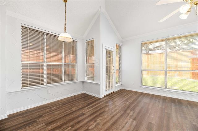 Building Photo - 2324 Dyers Oak Dr
