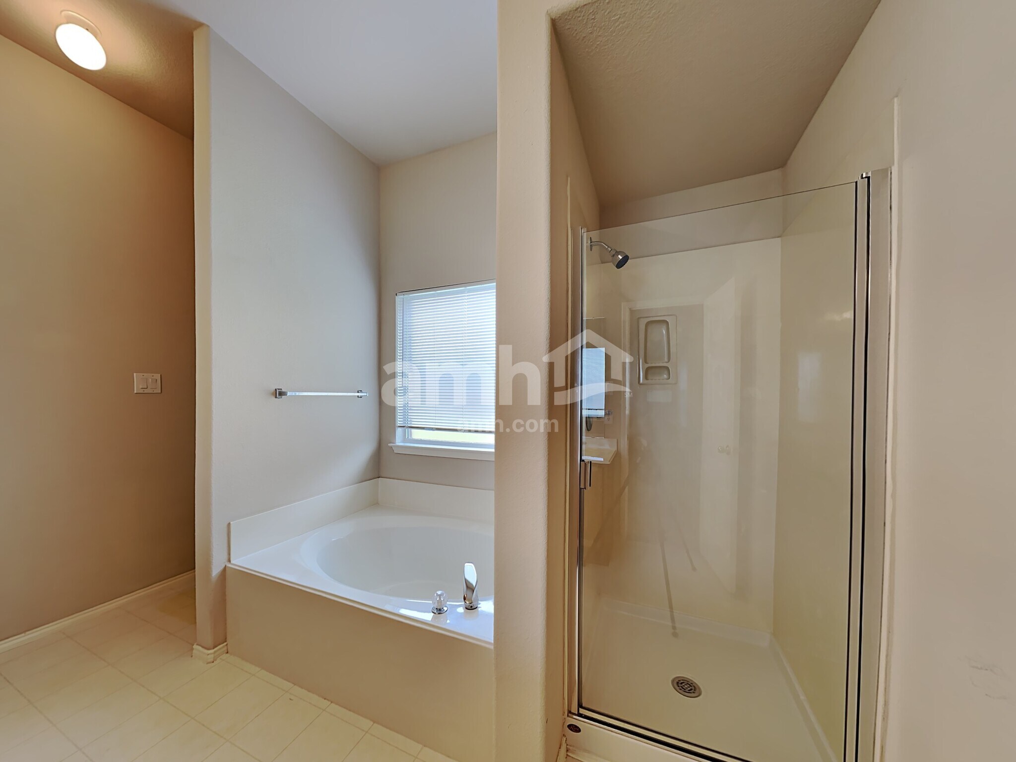 Building Photo - 209 Wenrick Dr