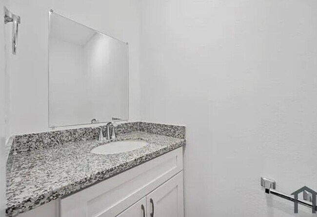 Building Photo - 8224 Bigwood St