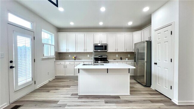 Building Photo - 4363 Grove Field Park NW